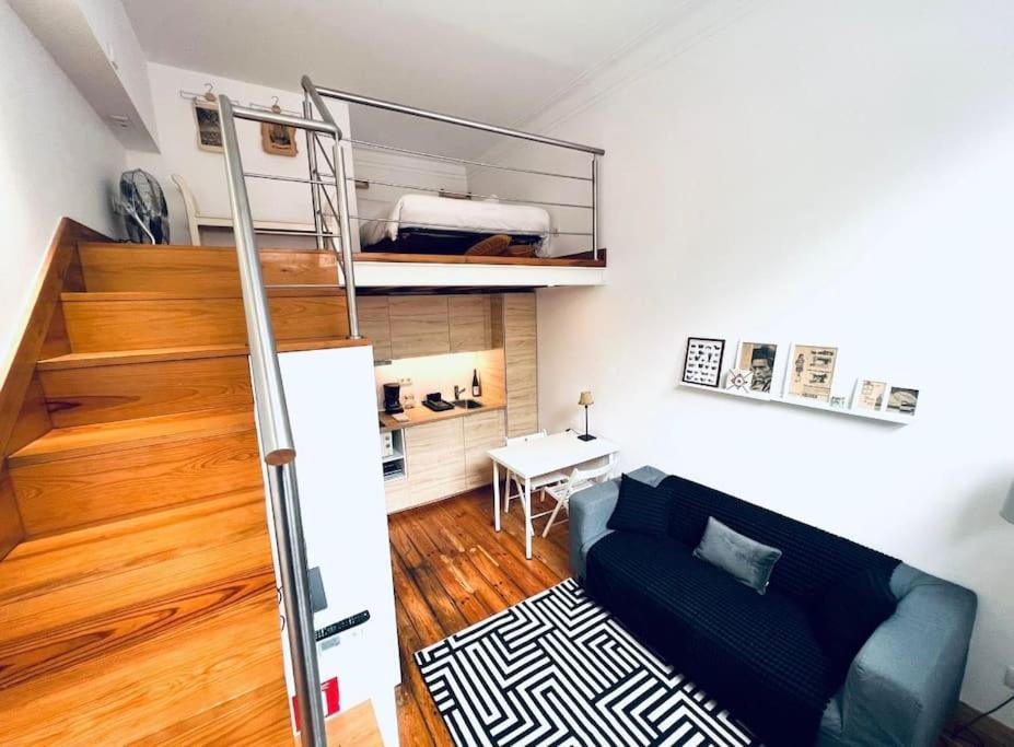 Lovely Mezzanino Close To Lx Factory Apartment *