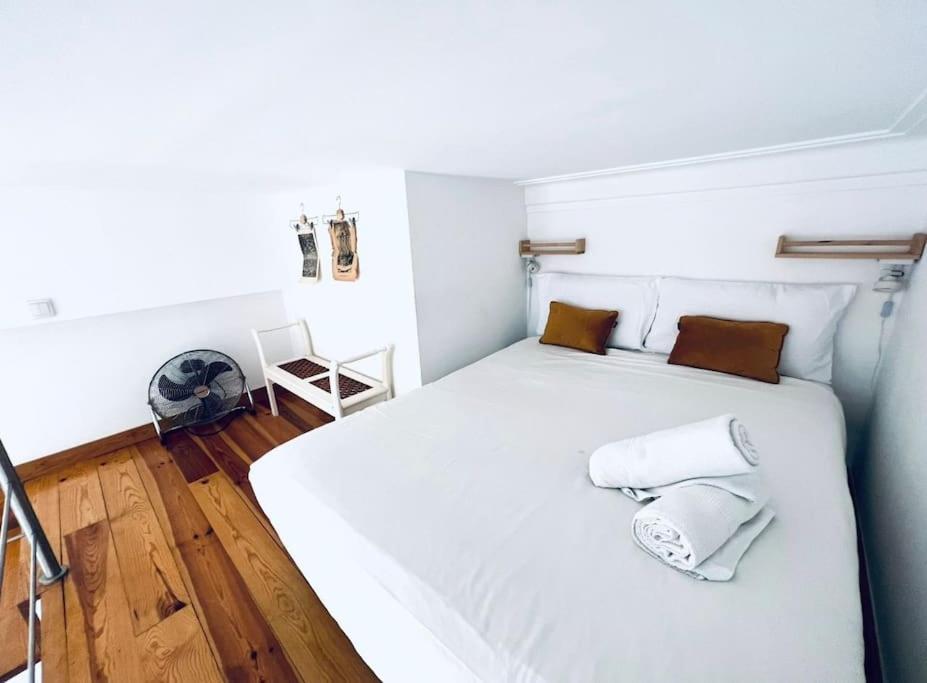 Apartment Lovely Mezzanino Close To Lx Factory