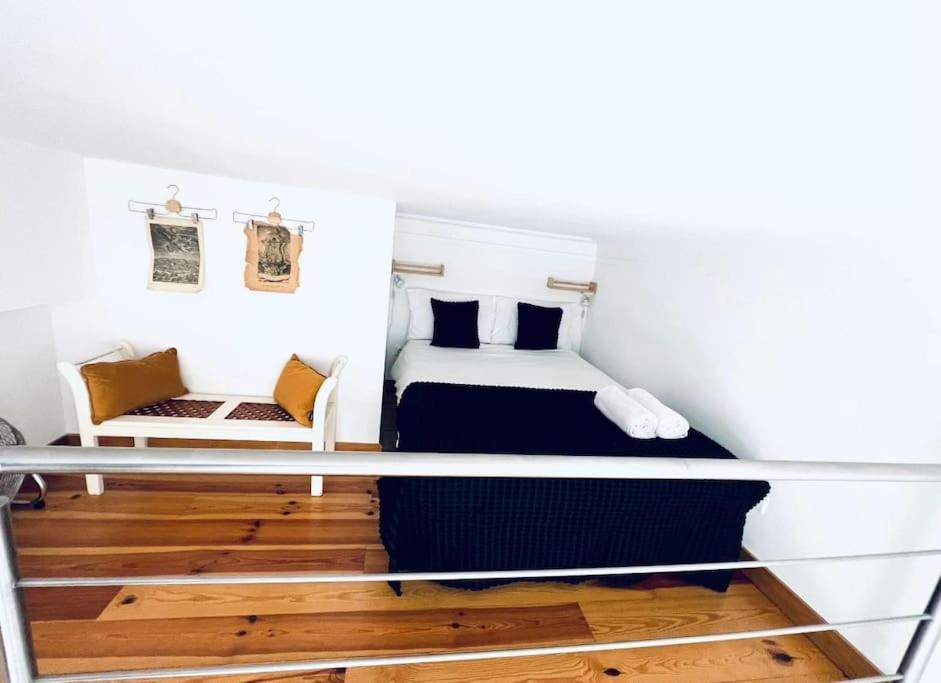 Apartment Lovely Mezzanino Close To Lx Factory Lisbon